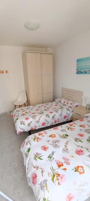 Apartamento céntrico en la playa con piscina. Peñíscola Extérieur photo